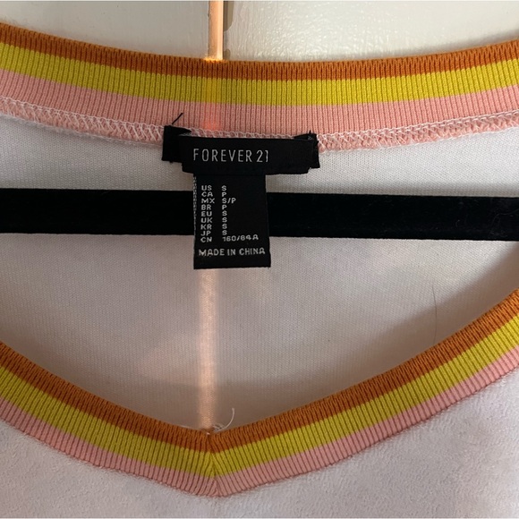 Fun Summery Cropped Tee with Yellow and Pink Collar! - Picture 3 of 3